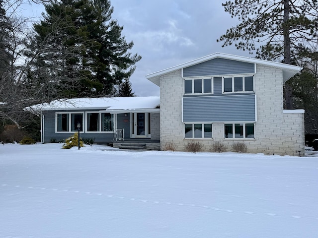 view of front of house