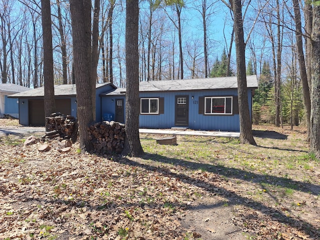 view of front of house with an attached garage