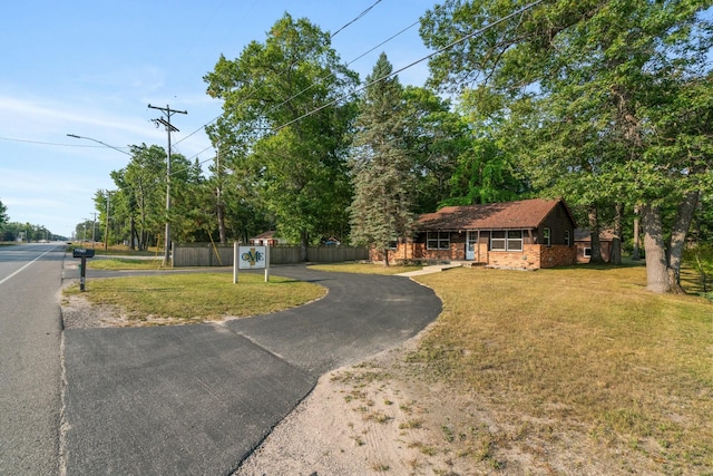 4878 S Straits Hwy, Indian River, MI 49749 - view of road featuring street lights