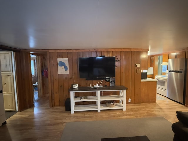 432 Chickasaw St, Roscommon, MI 48653