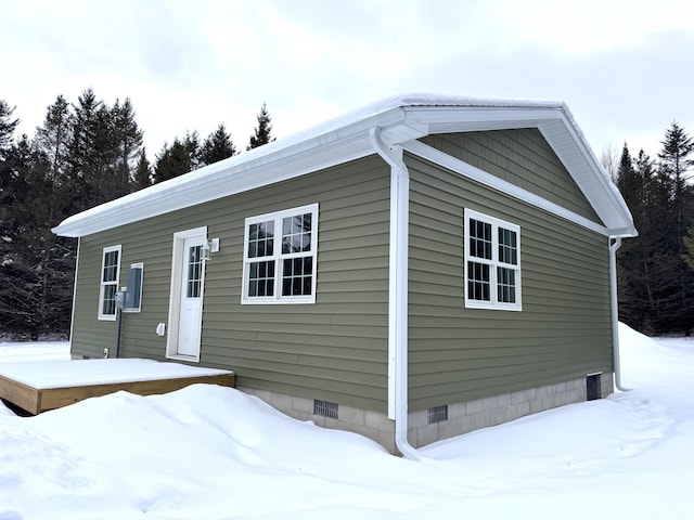 manufactured / mobile home with crawl space