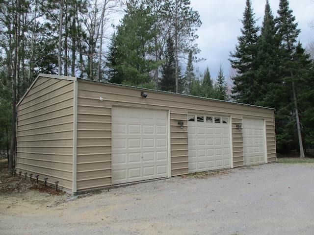 view of detached garage