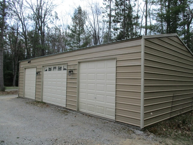 view of detached garage