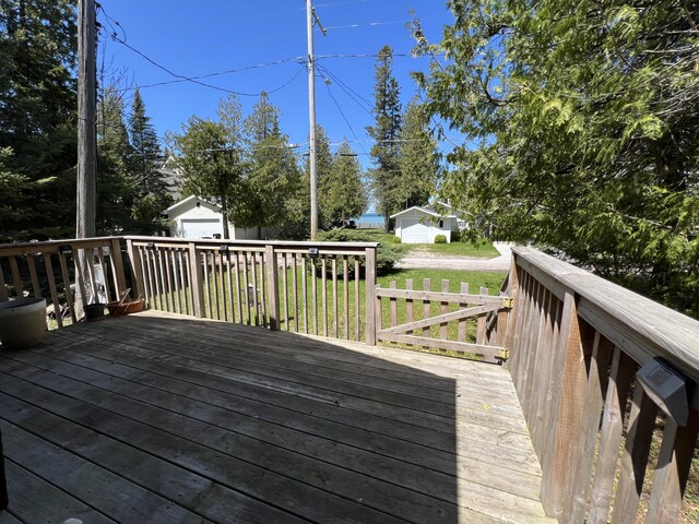 821 Lakeside Dr, Mackinaw City, MI 49701 - photo 19