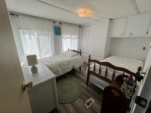 821 Lakeside Dr, Mackinaw City, MI 49701 - photo 10
