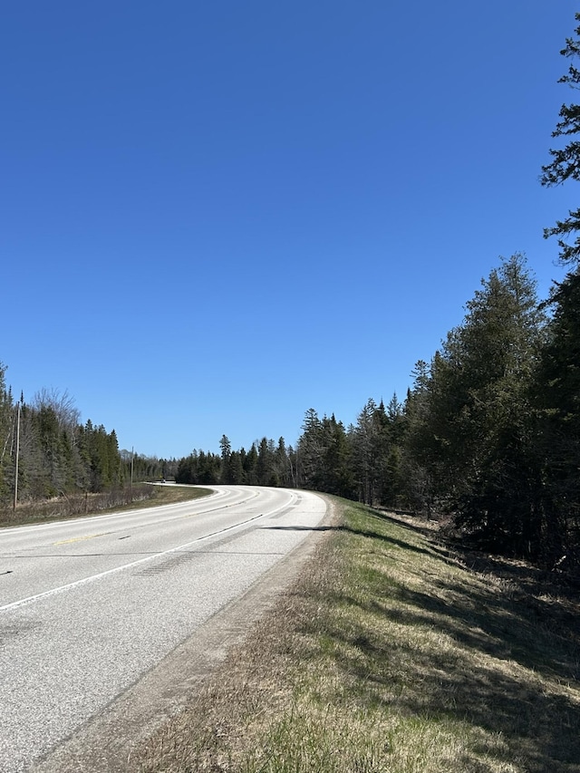 2133 M-134, Hessel, MI 49745