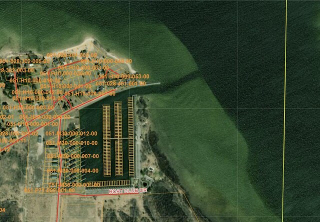 223 Boat Club Dr, Cheboygan, MI 49721
