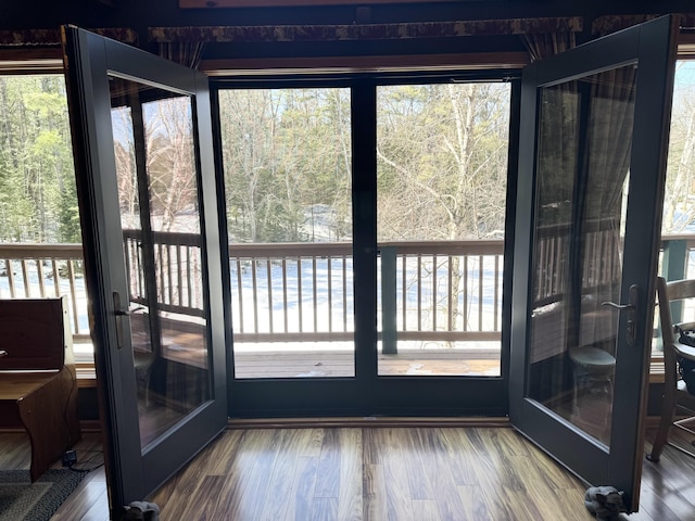 sunroom with a healthy amount of sunlight