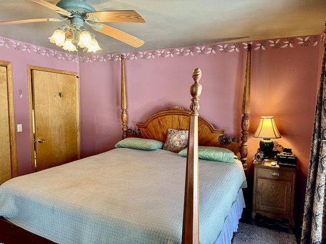 bedroom featuring a ceiling fan