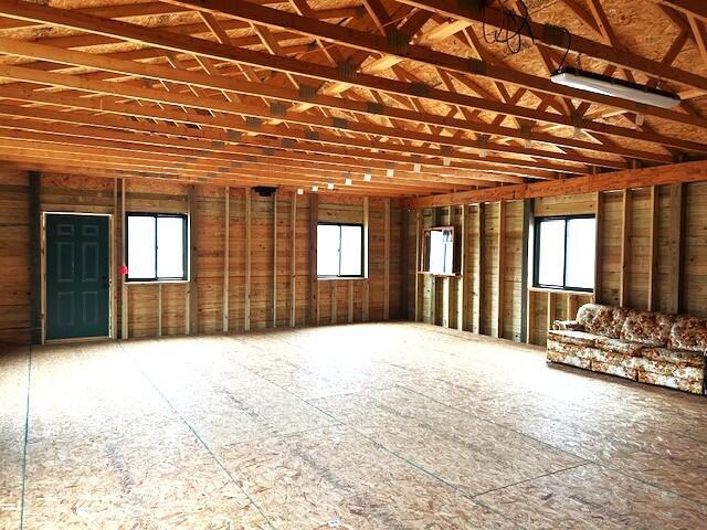 1289 Service Rd, Indian River, MI 49749