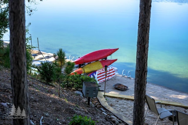 6122 Beach Rd, Johannesburg, MI 49751 - property view of water