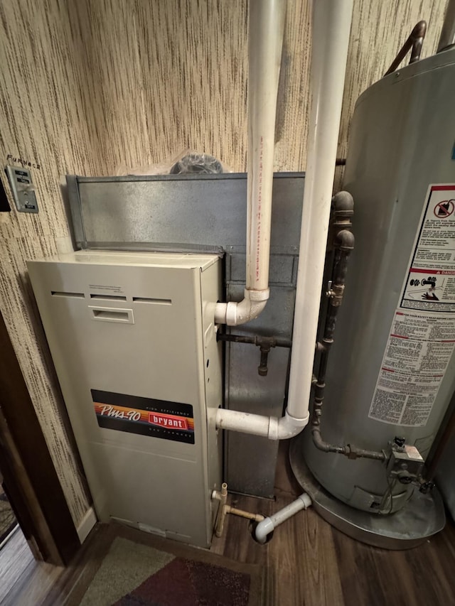 1570 E College Dr, Lewiston, MI 49756 - utility room with water heater