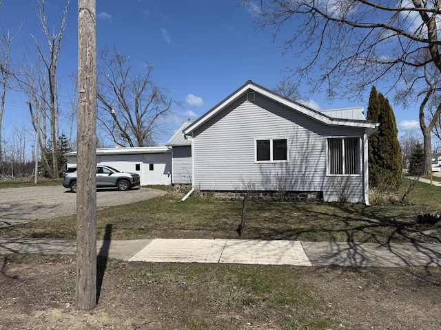 view of home's exterior