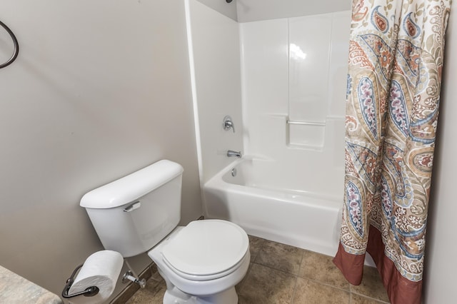 6150 Northpoint Dr, Saint Helen, MI 48656 - full bath featuring shower / tub combo and toilet