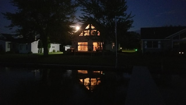 view of yard at twilight