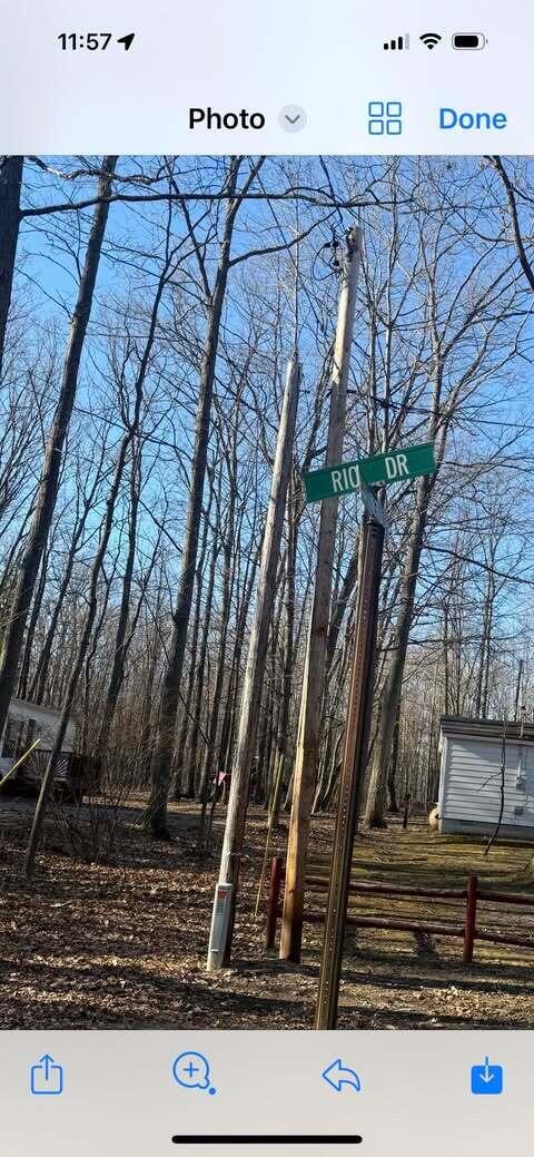 121 Burlington Dr, Roscommon, MI 48653