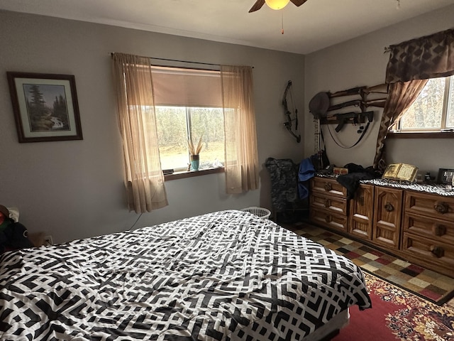 bedroom featuring a ceiling fan