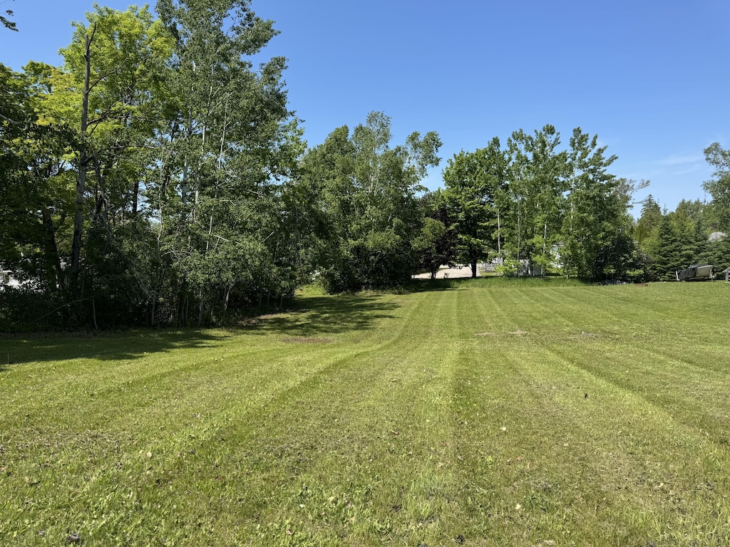 818 Cadillac St, Mackinaw City, MI 49701 - photo 2