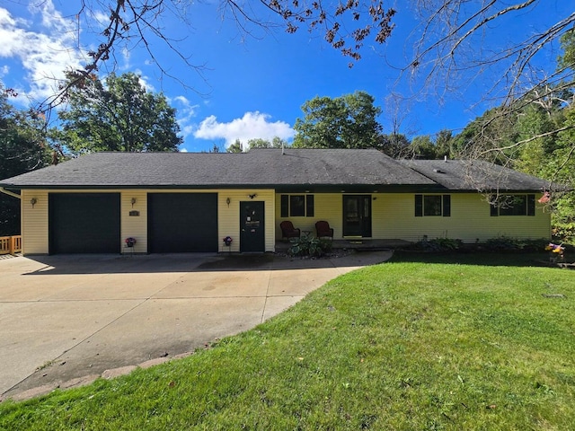 107 Pepperell Ave, Houghton Lake, MI 48629 - photo 1