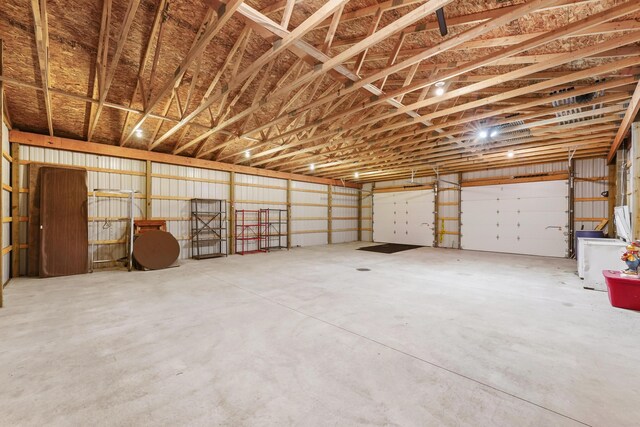 321 Greenleaf Dr, Houghton Lake, MI 48629 - view of garage