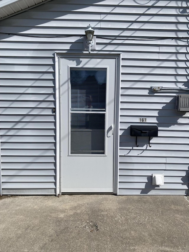 view of exterior entry