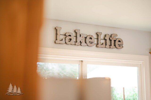 3897 S Mielke Way Rd, Lewiston, MI 49756 - view of interior details