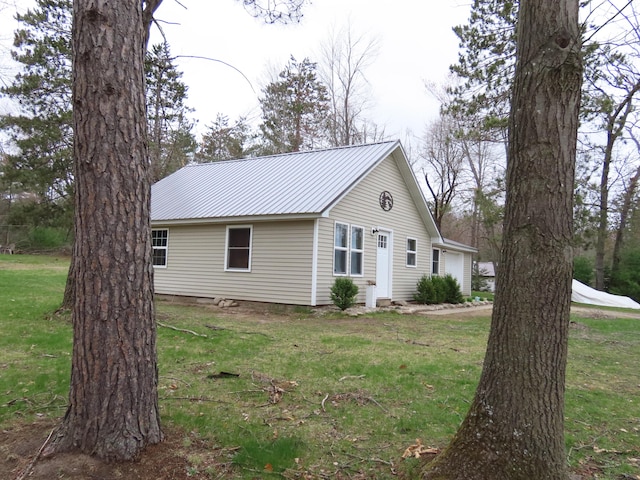 11706 Pettenger Rd, Atlanta, MI 49709 - photo 9
