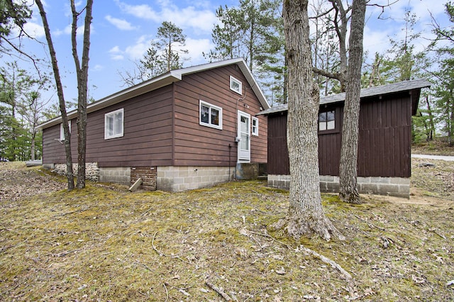 view of home's exterior