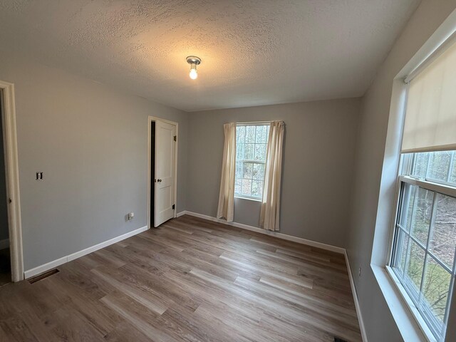 9906 E Houghton Lake Dr, Houghton Lake, MI 48629 - photo 11