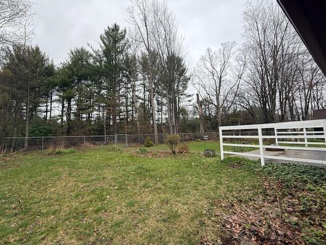 206 Great Oak Dr, Roscommon, MI 48653 - view of yard