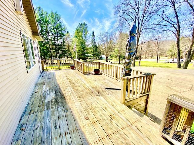 10328 Toohy Trl, Harrison, MI 48625 - view of wooden terrace