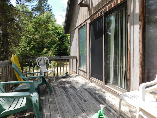 8727 S Oak Rd, Grayling, MI 49738 - view of deck