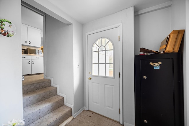 7654 M 32 E, Johannesburg, MI 49751 - foyer entrance with baseboards