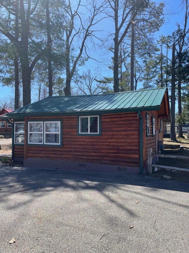 CABIN6 5545 Corey Cv, Gaylord, MI 49735 - photo 14