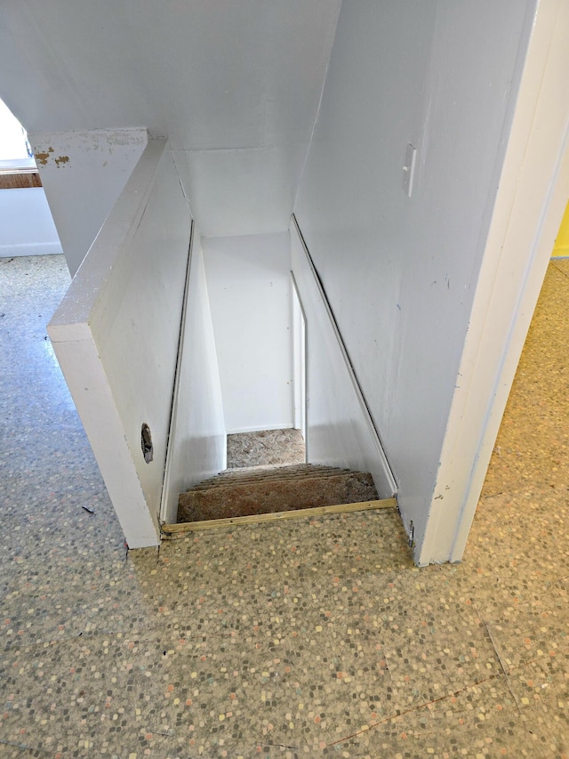 26 Michigan St, Saint Ignace, MI 49781 - view of stairway