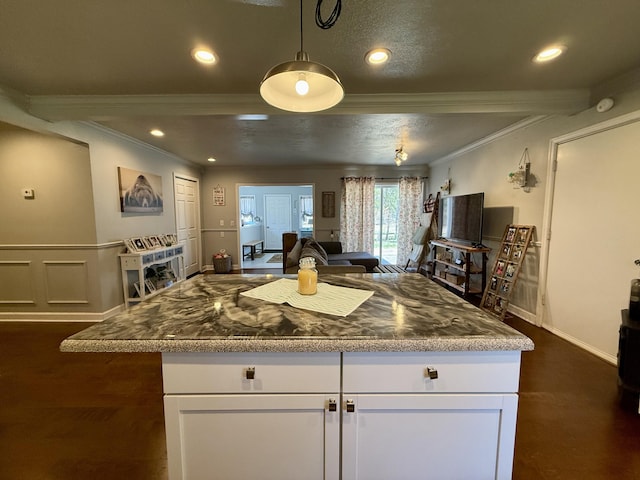 1073 S Hoot Owl Ln, Grayling, MI 49738 - kitchen featuring ornamental molding, open floor plan, white cabinets, baseboards, and recessed lighting