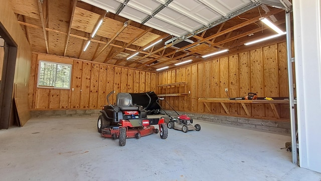 10340 US-23, Cheboygan, MI 49721 - view of garage