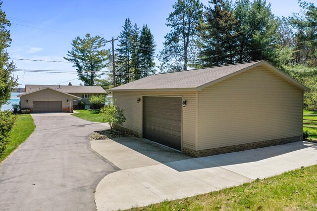 view of detached garage