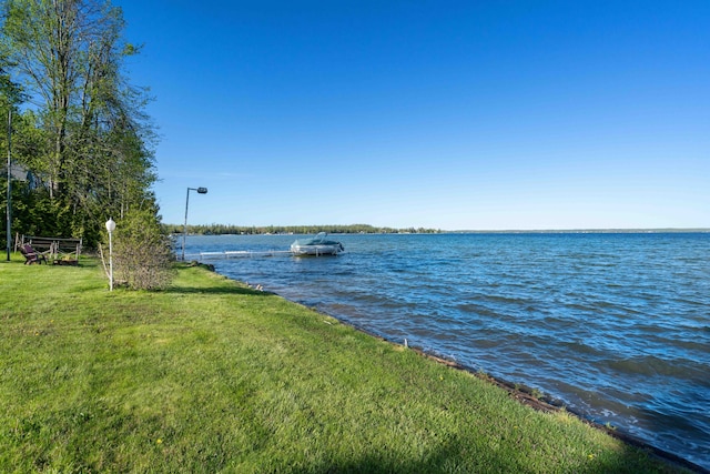 6620 N Straits Hwy, Cheboygan, MI 49721 - water view
