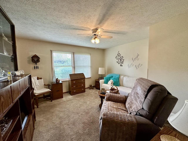 173 N Addison St, Alpena, MI 49707 - carpeted living room featuring ceiling fan