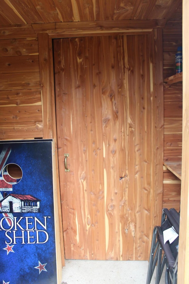 468 Pine Oak Trl, Grayling, MI 49738 - detailed view of wood walls