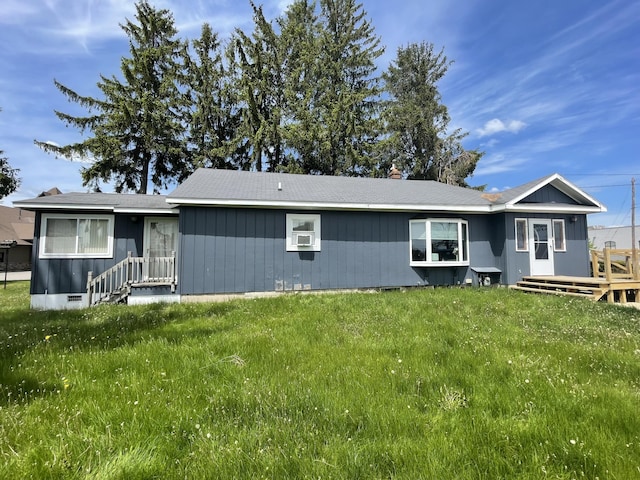 120 S Indiana Ave, Gaylord, MI 49735 - ranch-style house featuring a front lawn