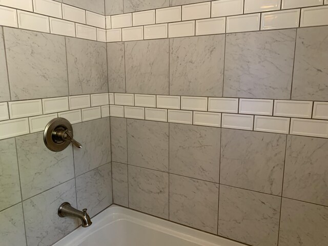 1253 N Partridge Point Rd, Alpena, MI 49707 - full bath featuring tub / shower combination