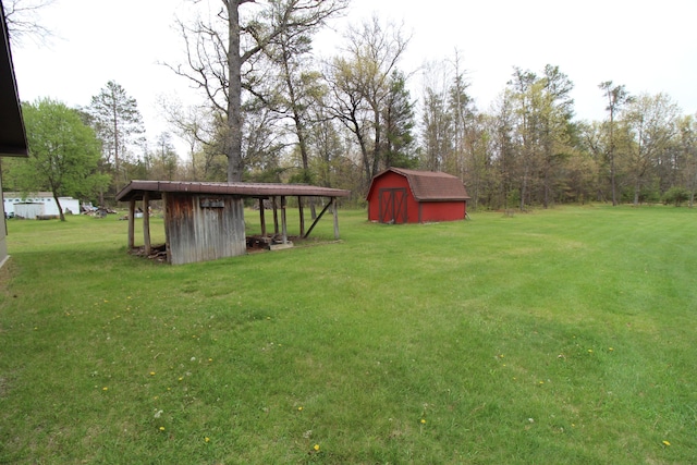 5432 E Michigan Hwy, Roscommon, MI 48653 - view of grassy yard