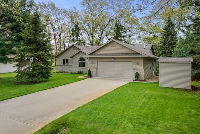 201 Bright Angel Dr, Prudenville, MI 48651 - photo 1