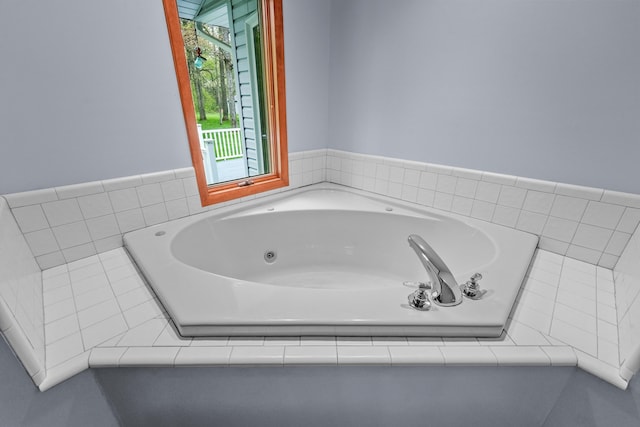 4285 Tower Hill Rd, Houghton Lake, MI 48629 - bathroom featuring a tub with jets