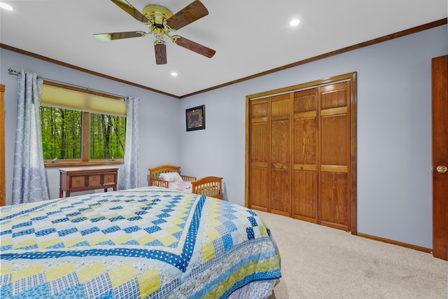 4285 Tower Hill Rd, Houghton Lake, MI 48629 - carpeted bedroom with a closet, recessed lighting, baseboards, a ceiling fan, and ornamental molding