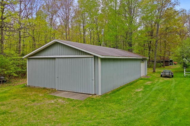 4285 Tower Hill Rd, Houghton Lake, MI 48629 - view of garage
