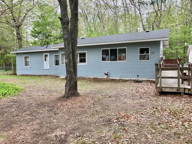 115 Forest Park Ct, Prudenville, MI 48651 - photo 1