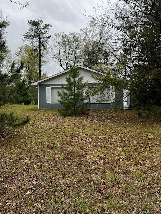 10181 E Carter Lake Rd, Saint Helen, MI 48656 - view of property exterior